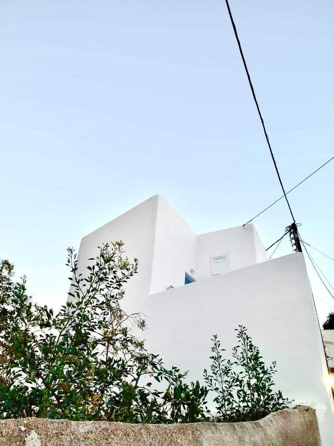 Oldtown Suites Fira Exterior foto